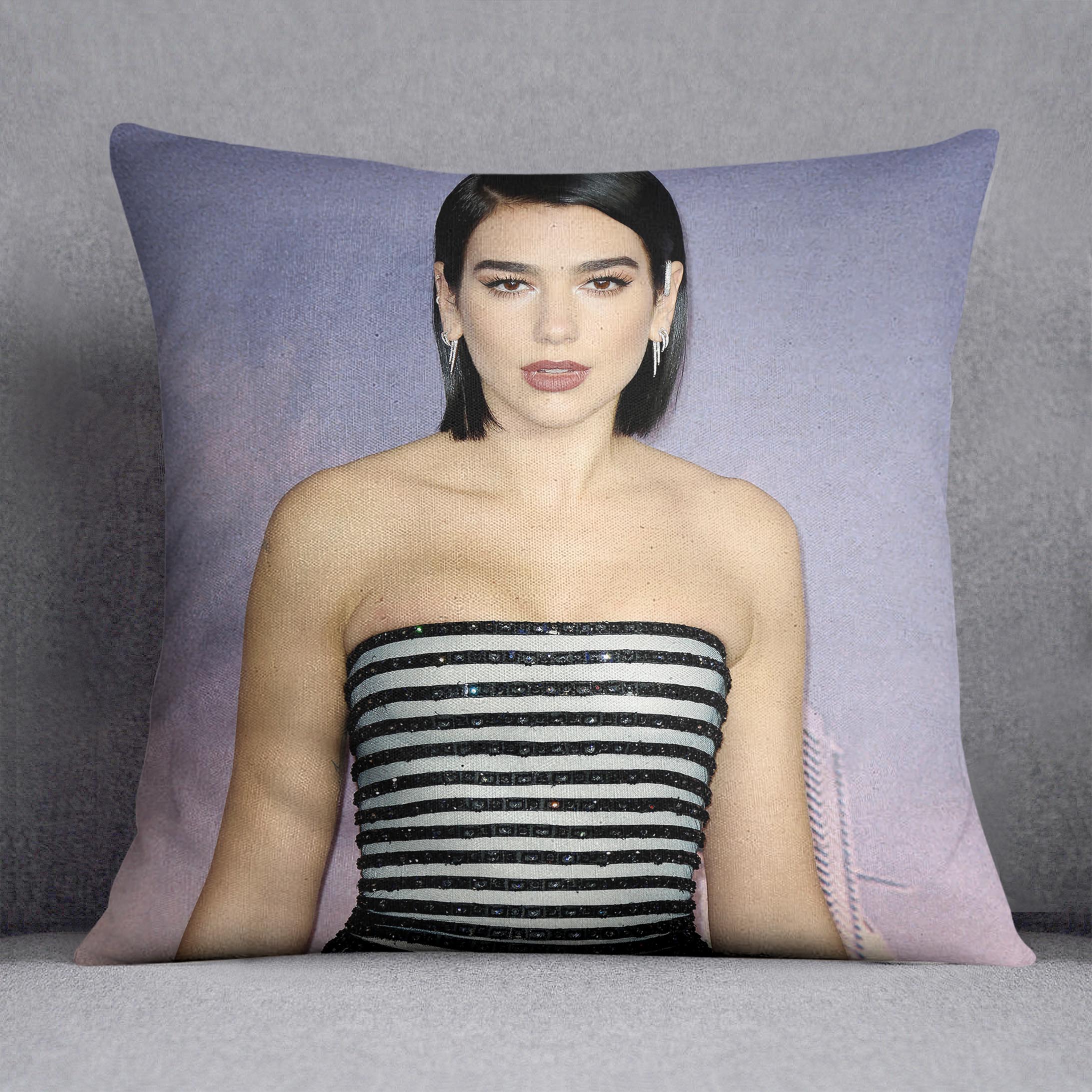 Dua Lipa at a premiere Cushion