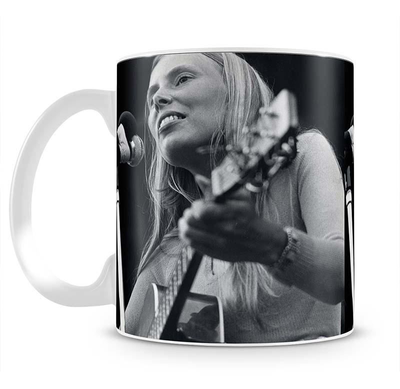 Joni Mitchell at a pop festival Mug - Canvas Art Rocks - 2