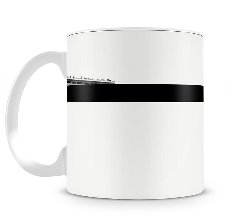 Party Politics romps home in the Grand National Mug - Canvas Art Rocks - 1