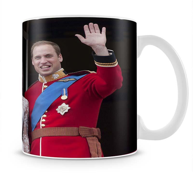 Prince William and Kate waving on their wedding day Mug - Canvas Art Rocks - 1