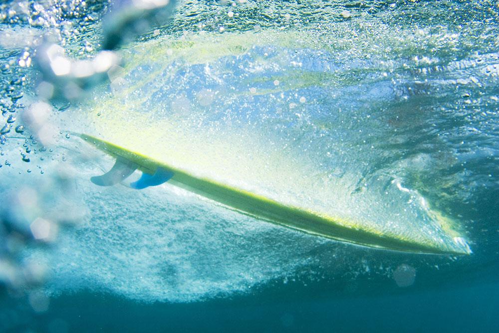 Underwater shot Honlua Bay Wall Mural Wallpaper - Canvas Art Rocks - 1