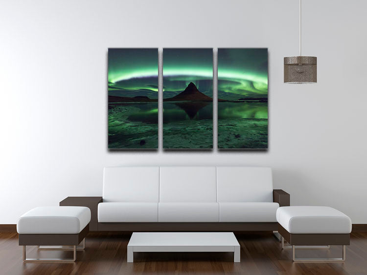 Kirkjufell Aurora 3 Split Panel Canvas Print - Canvas Art Rocks - 3