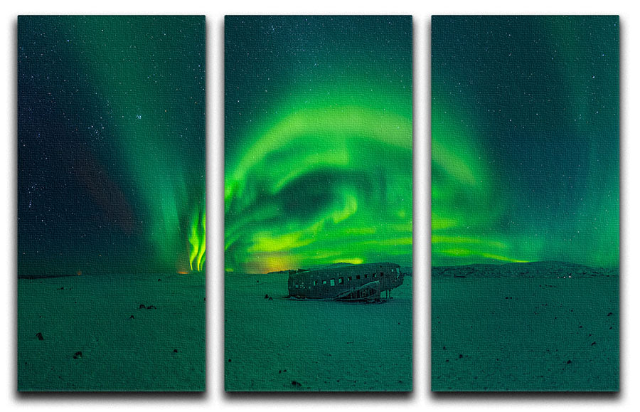 Night in Iceland 3 Split Panel Canvas Print - Canvas Art Rocks - 1