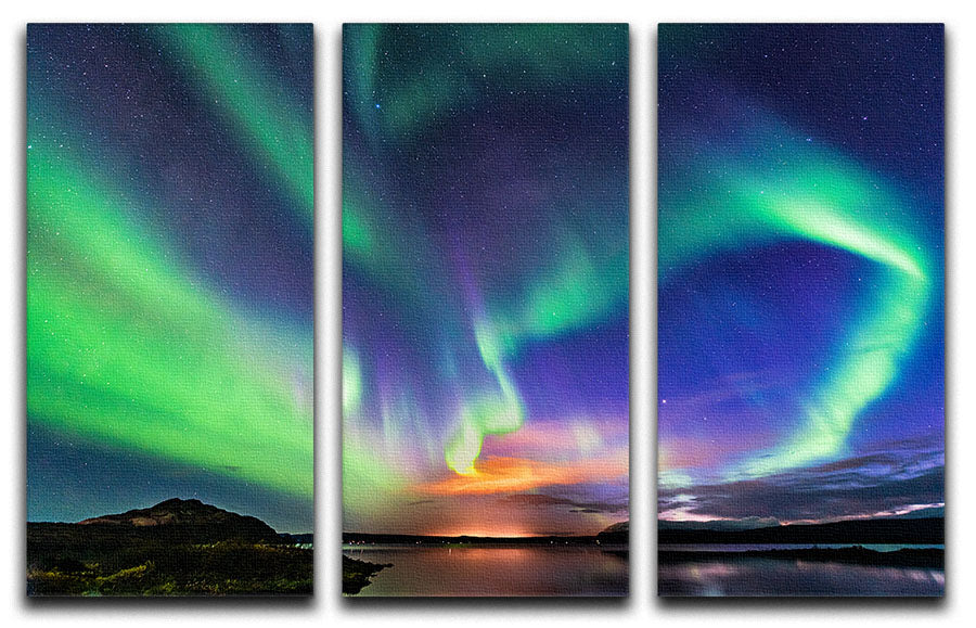 The aurora in Iceland 3 Split Panel Canvas Print - Canvas Art Rocks - 1