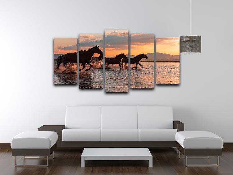 Water Horses 5 Split Panel Canvas - 1x - 3