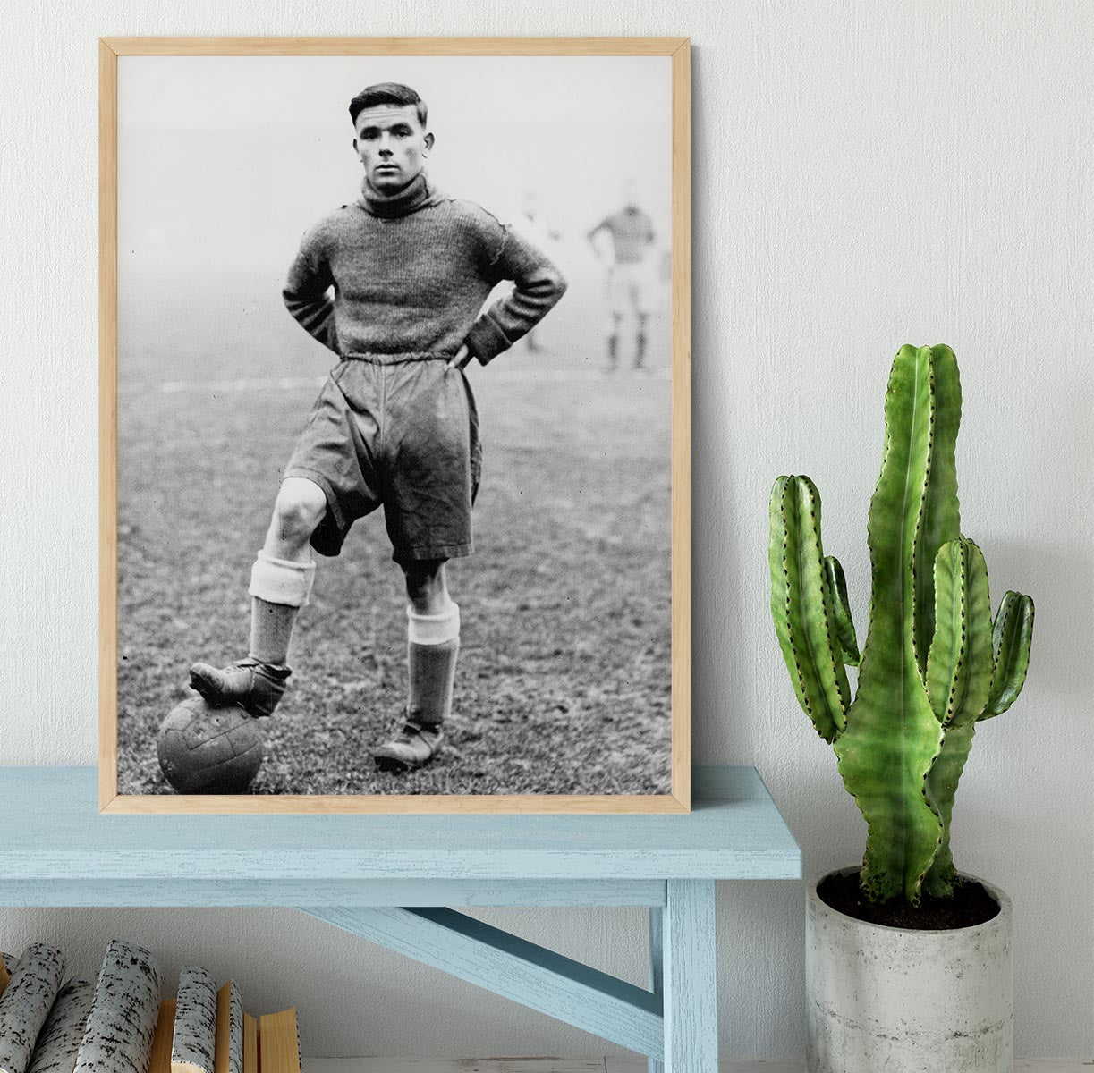 1930s Footballer Framed Print - Canvas Art Rocks - 4