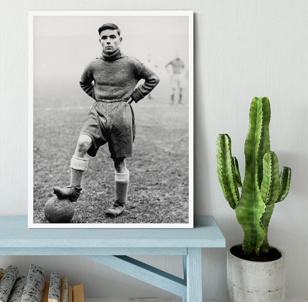 1930s Footballer Framed Print - Canvas Art Rocks -6