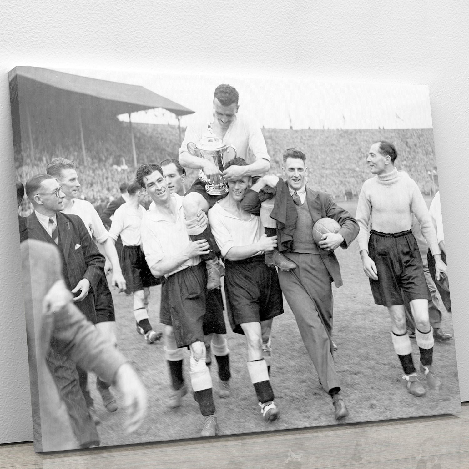 1946 FA Cup final at Wembley Charlton Athletic v Derby County Canvas Print or Poster - Canvas Art Rocks - 1