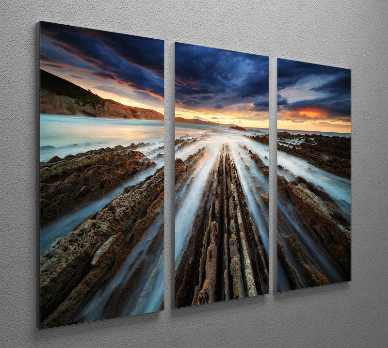 Zumaia Flysch 3 Split Panel Canvas Print - Canvas Art Rocks - 2