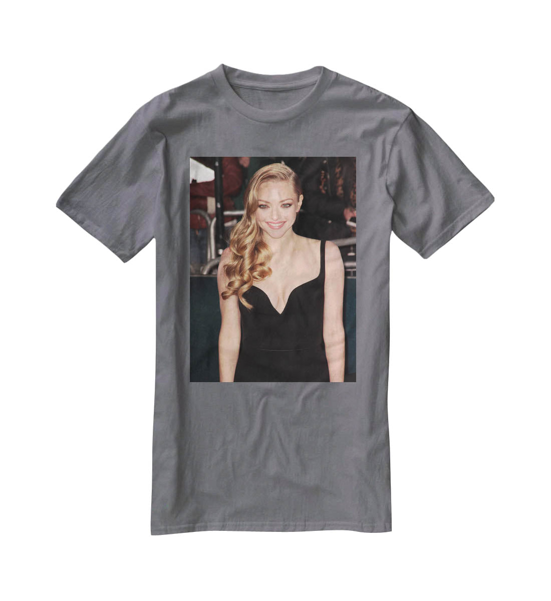 Actresss Amanda Seyfried T-Shirt - Canvas Art Rocks - 3