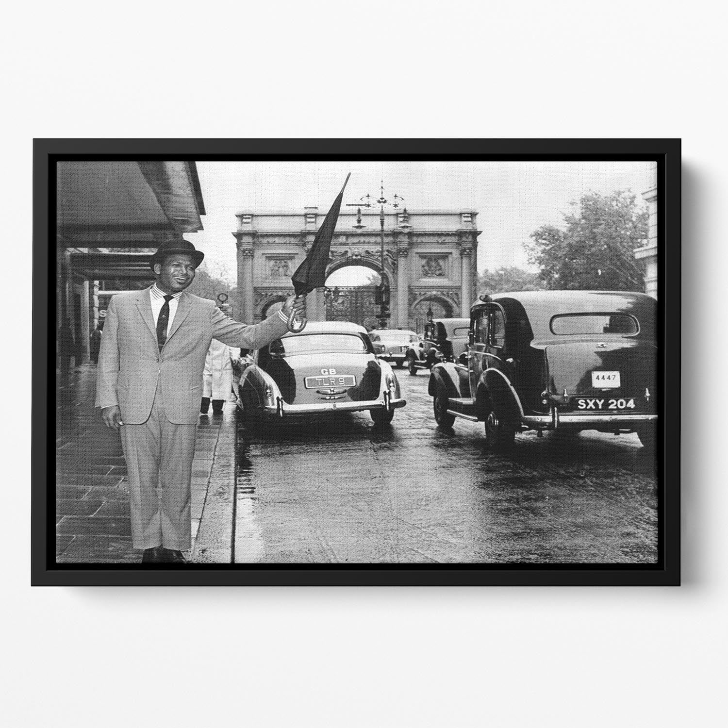 Boxer Sugar Ray Robinson in London 1962 Floating Framed Canvas - Canvas Art Rocks - 2