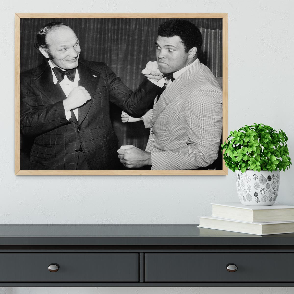 Boxers Henry Cooper and Muhammad Ali Framed Print - Canvas Art Rocks - 4