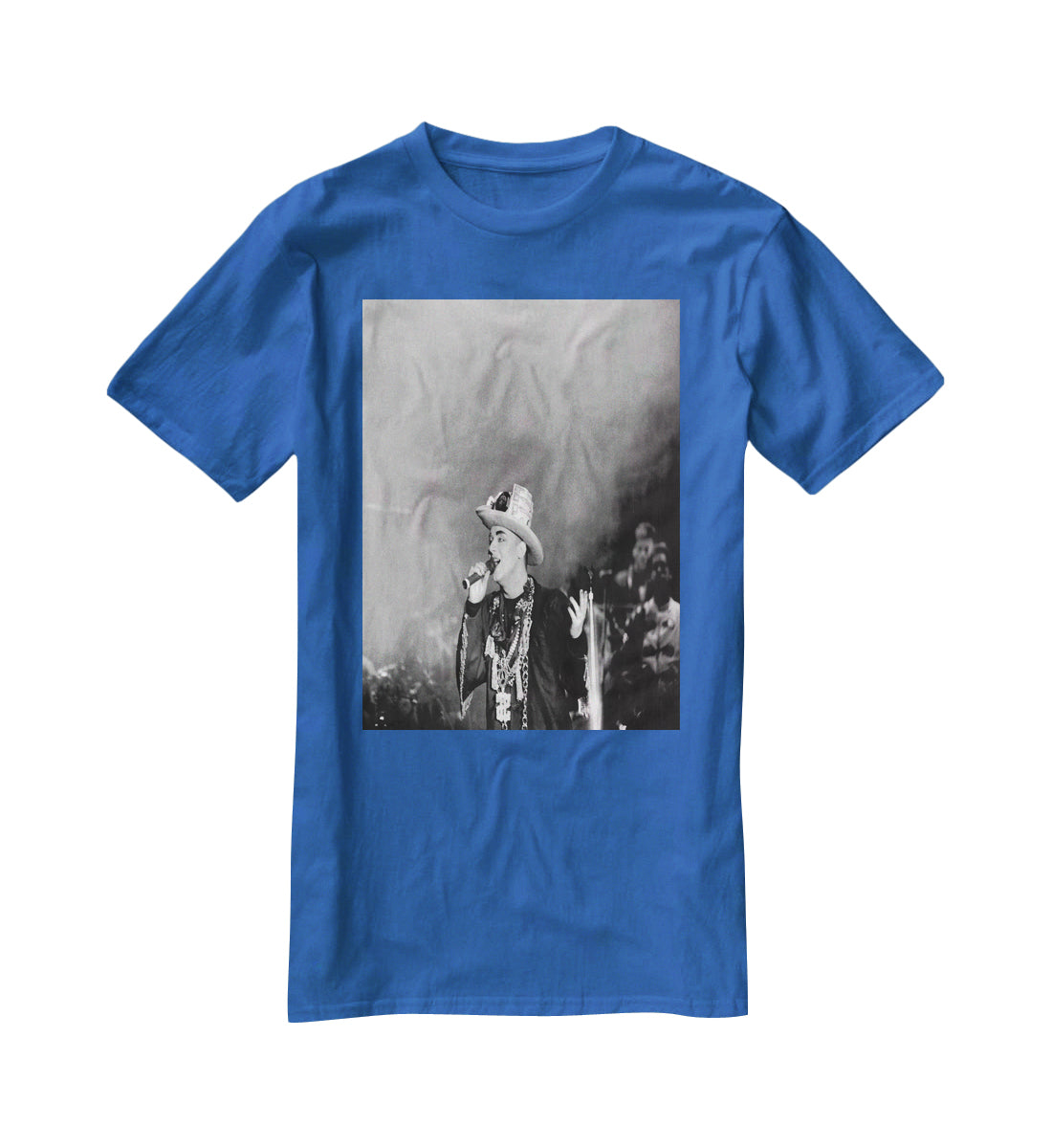 Boy George on stage T-Shirt - Canvas Art Rocks - 2