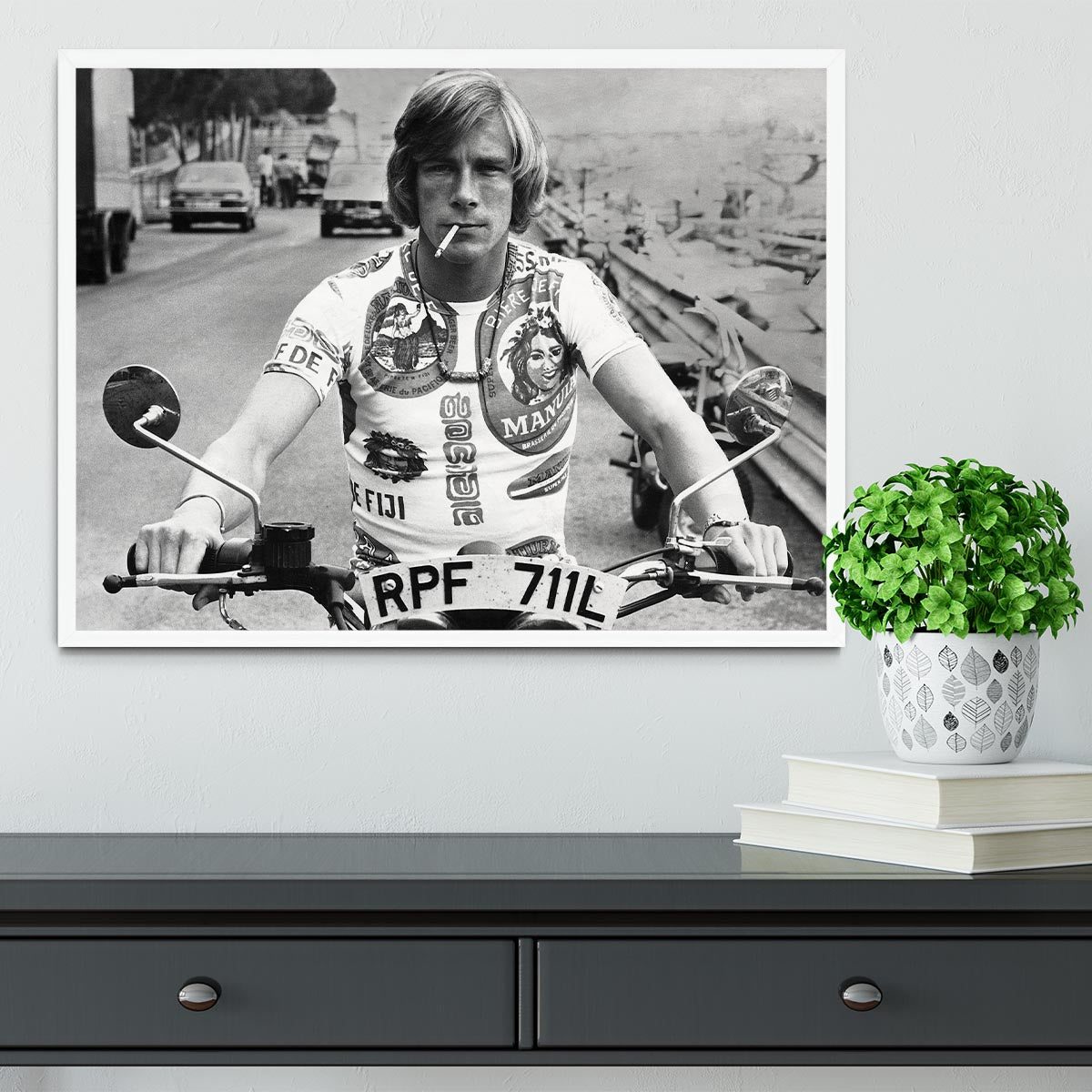 British racing driver James Hunt Framed Print - Canvas Art Rocks -6