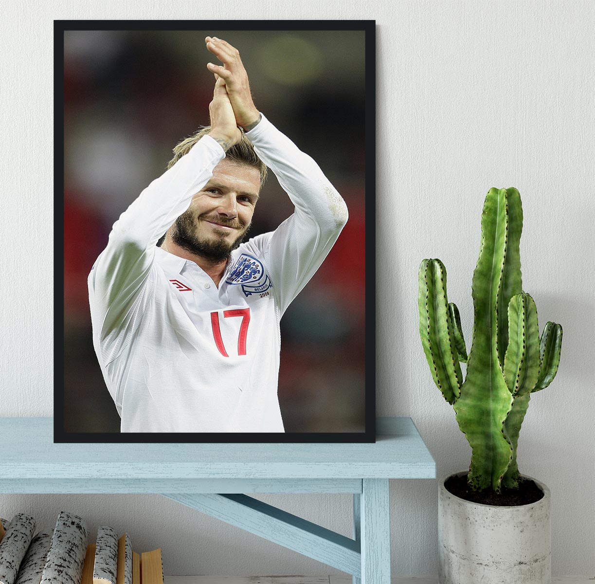 David Beckham playing for England Framed Print - Canvas Art Rocks - 2