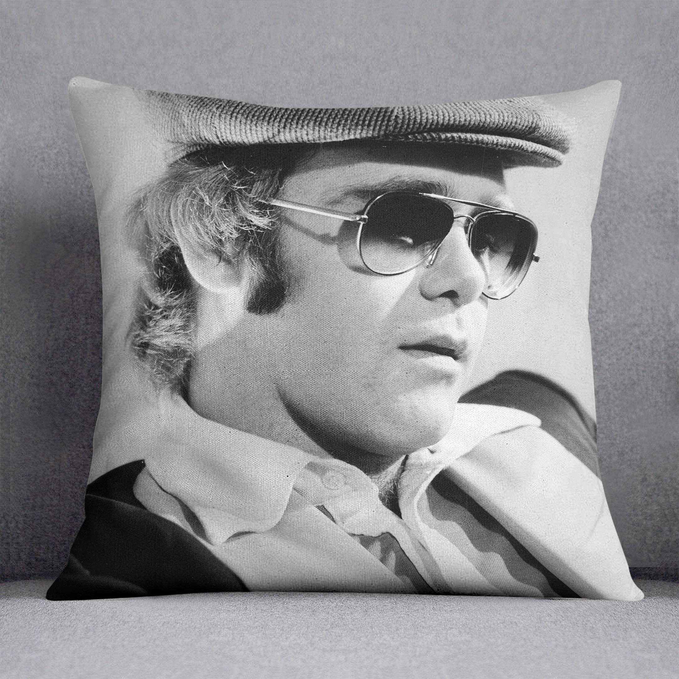 Elton John in 1977 Cushion - Canvas Art Rocks - 1