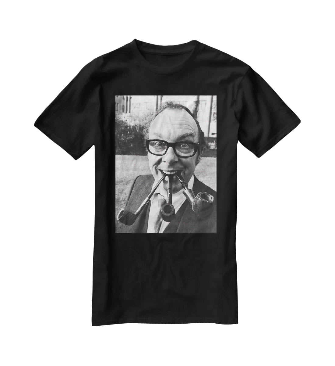 Eric Morecambe with three pipes in his mouth T-Shirt - Canvas Art Rocks - 1