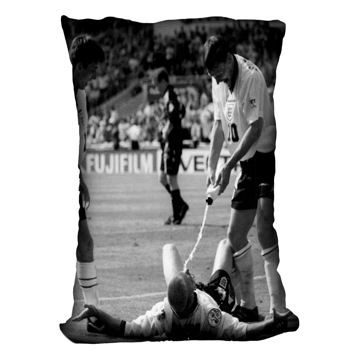 Gazza celebrates Euro 96 qualifiers Cushion - Canvas Art Rocks - 4