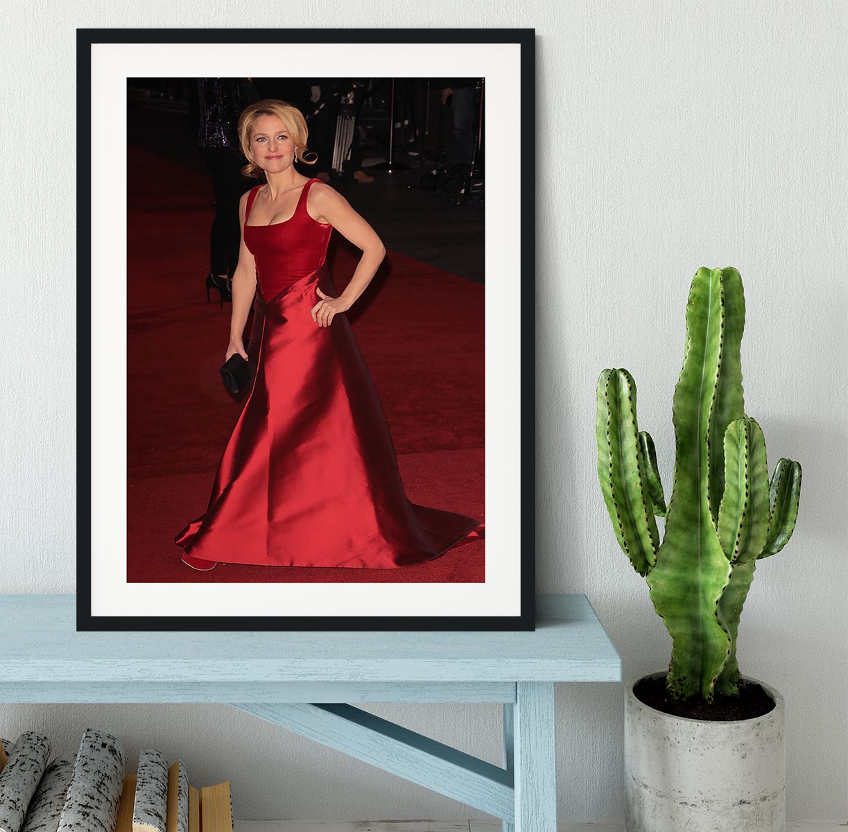 Gillian Anderson at the premiere of Les Miserables Framed Print - Canvas Art Rocks - 1