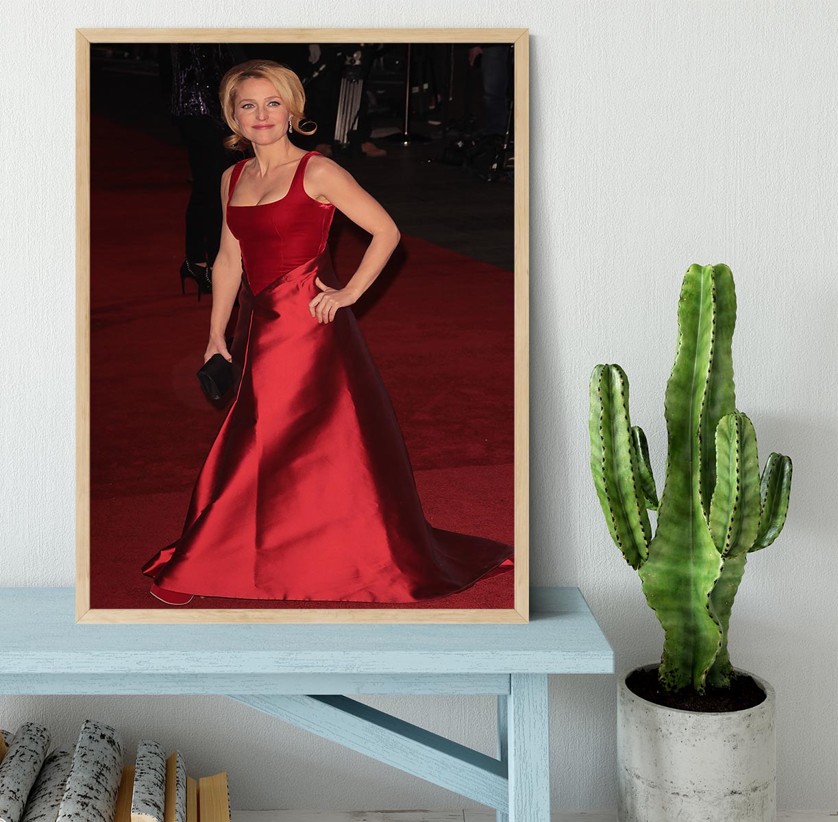 Gillian Anderson at the premiere of Les Miserables Framed Print - Canvas Art Rocks - 4