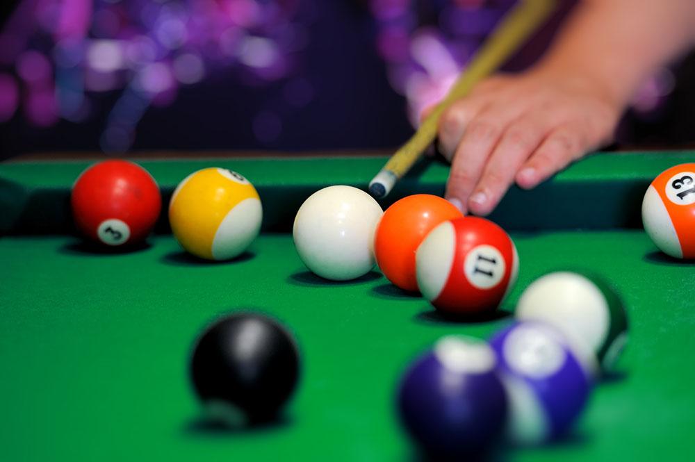 Green pool table Wall Mural Wallpaper - Canvas Art Rocks - 1
