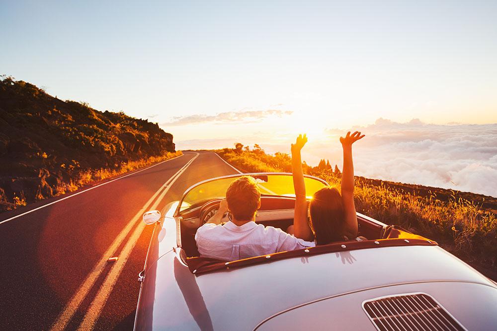 Happy Couple Driving Wall Mural Wallpaper - Canvas Art Rocks - 1