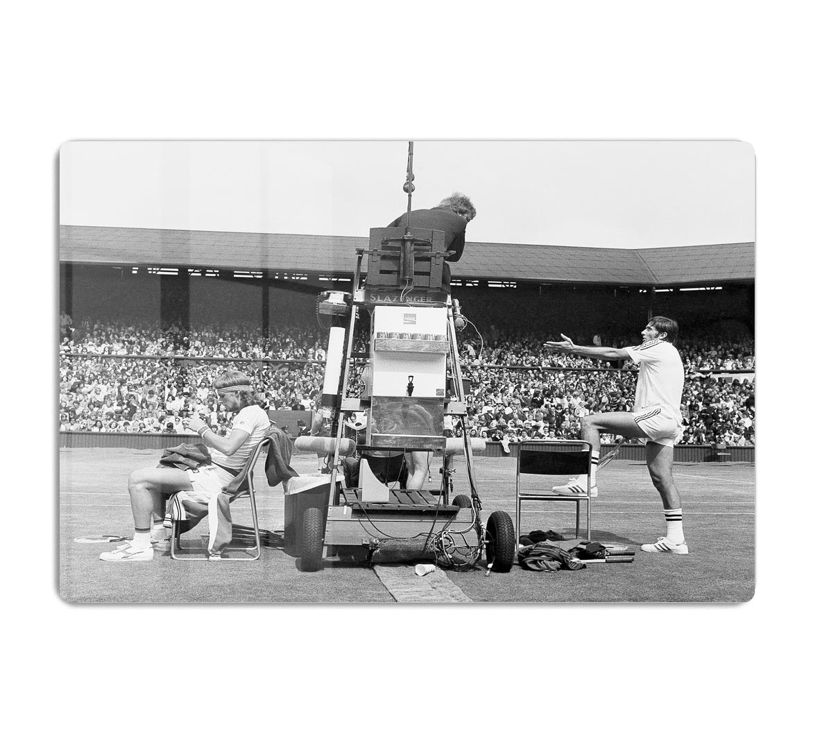 Ilie Nastase argues with the umpire HD Metal Print