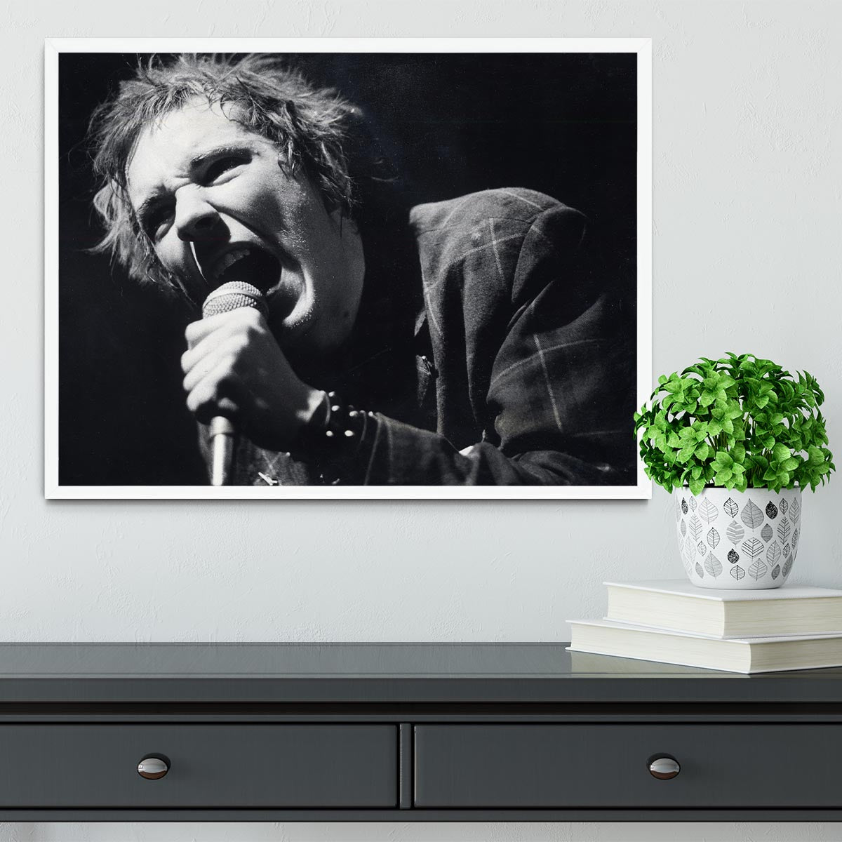 Johnny Rotten sings Framed Print - Canvas Art Rocks -6