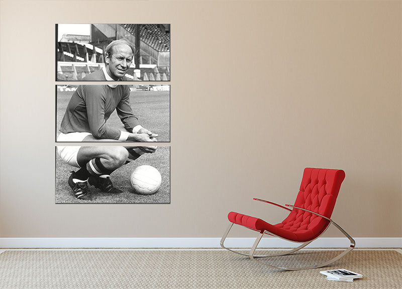 Manchester United Footballer Sir Bobby Charlton 1971 3 Split Panel Canvas Print - Canvas Art Rocks - 2