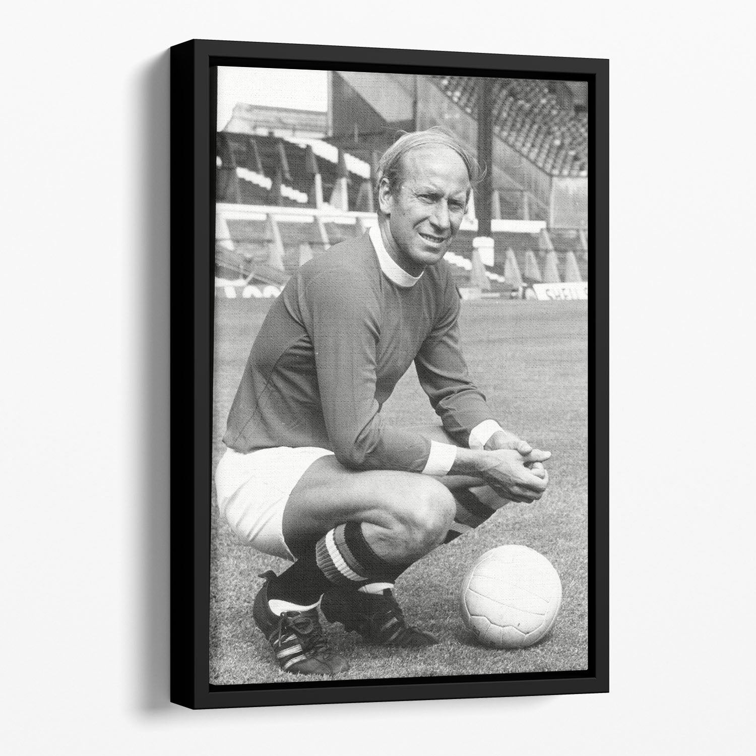 Manchester United Footballer Sir Bobby Charlton 1971 Floating Framed Canvas - Canvas Art Rocks - 1