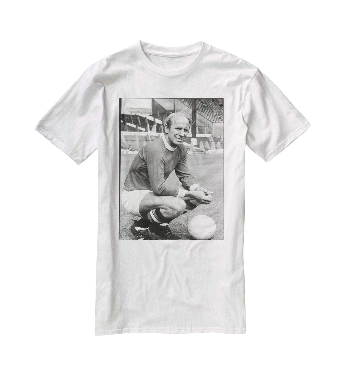 Manchester United Footballer Sir Bobby Charlton 1971 T-Shirt - Canvas Art Rocks - 5