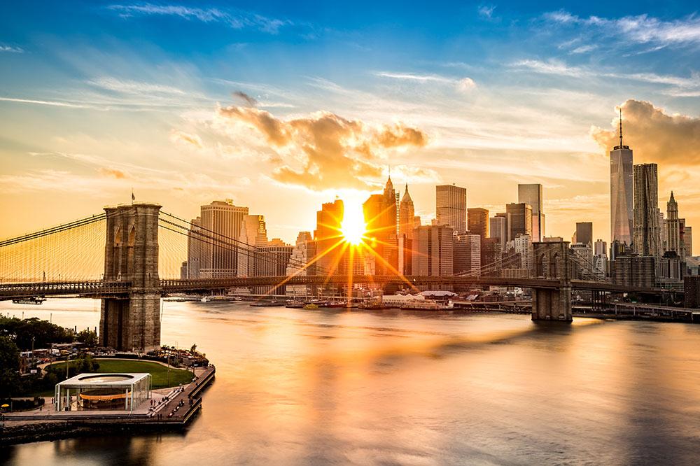 Manhattan skyline at sunset Wall Mural Wallpaper - Canvas Art Rocks - 1