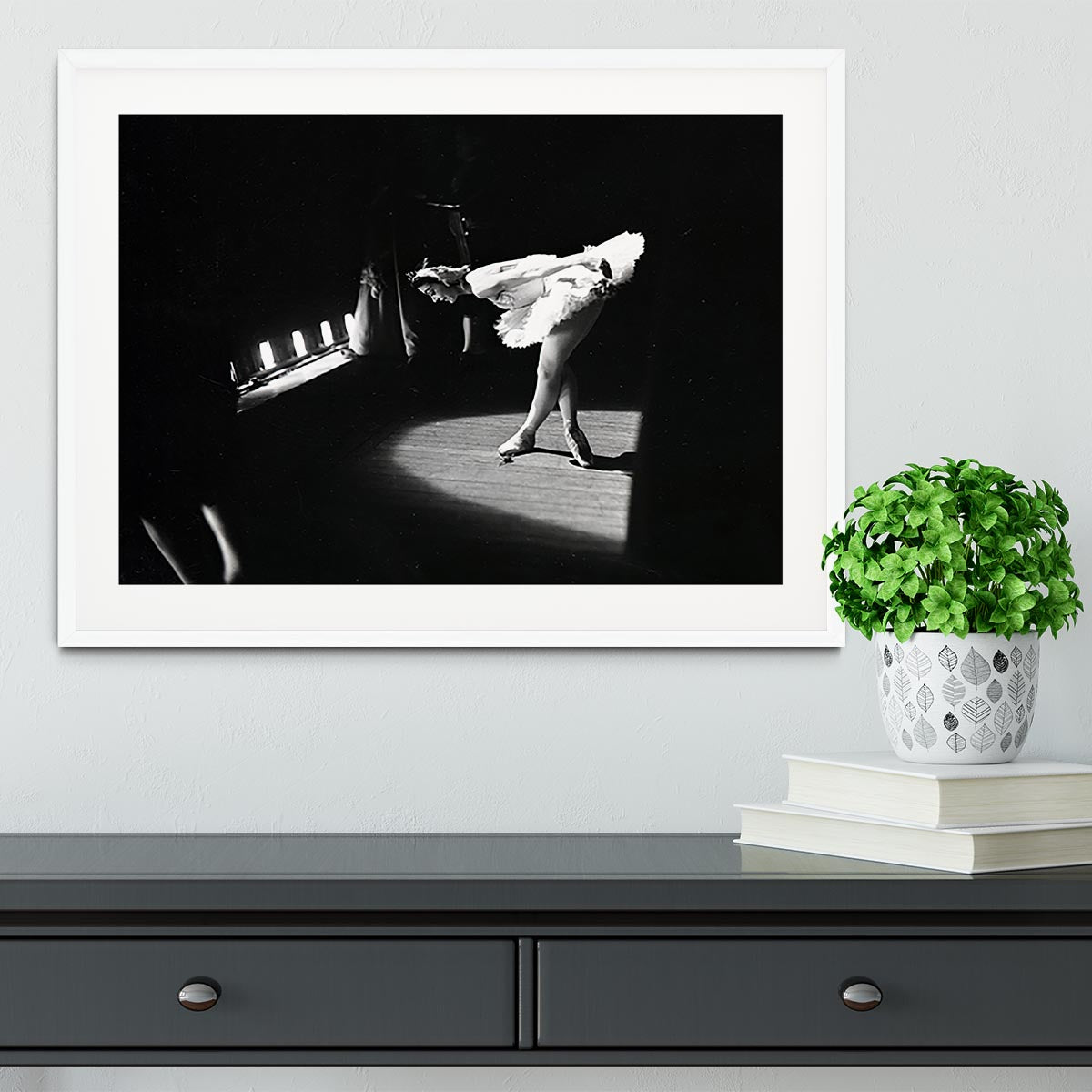 Margot Fonteyn takes a curtain call Framed Print - Canvas Art Rocks - 5