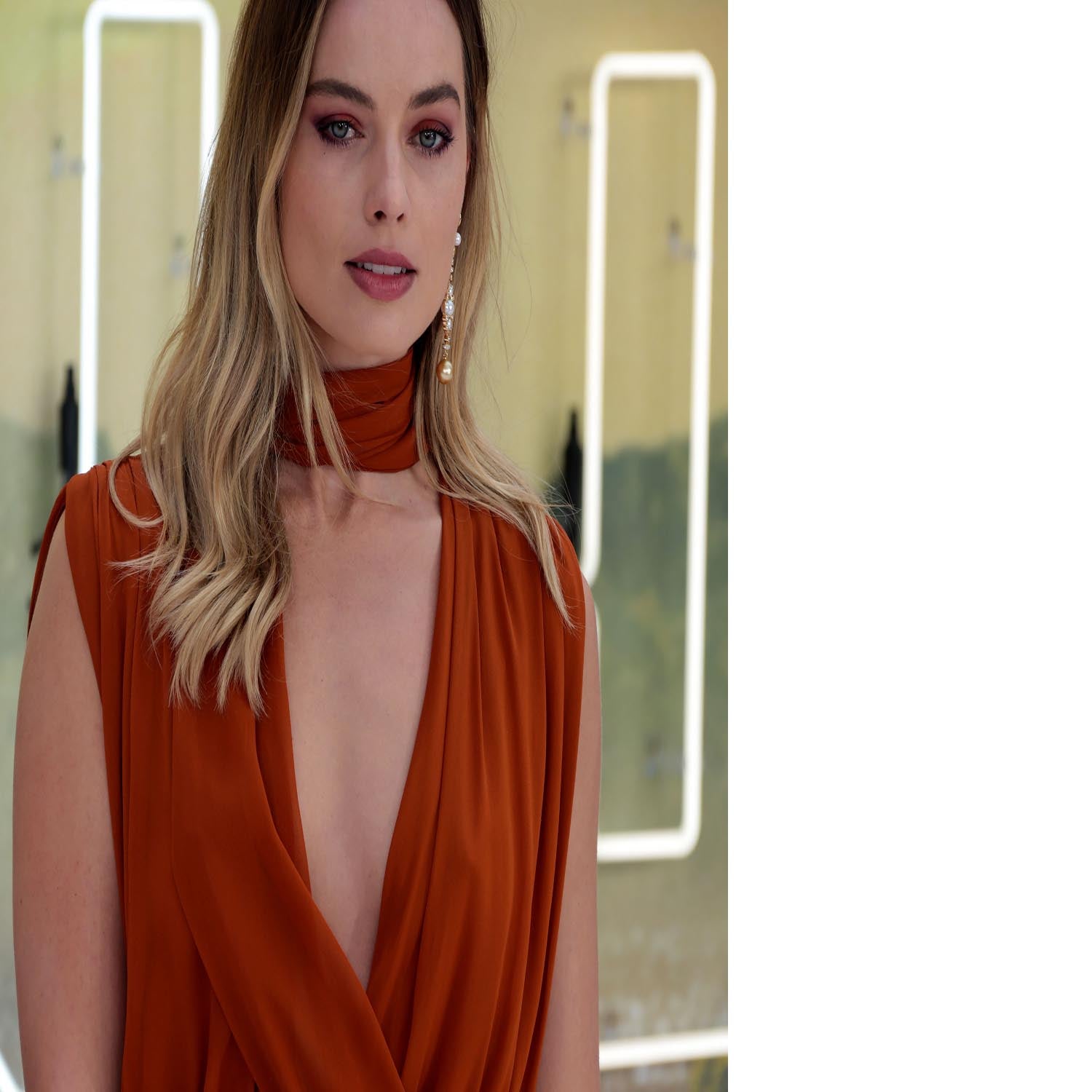 Margot Robbie Once Upon A Time In Hollywood Premiere London Floating Framed Canvas - Canvas Art Rocks - 2
