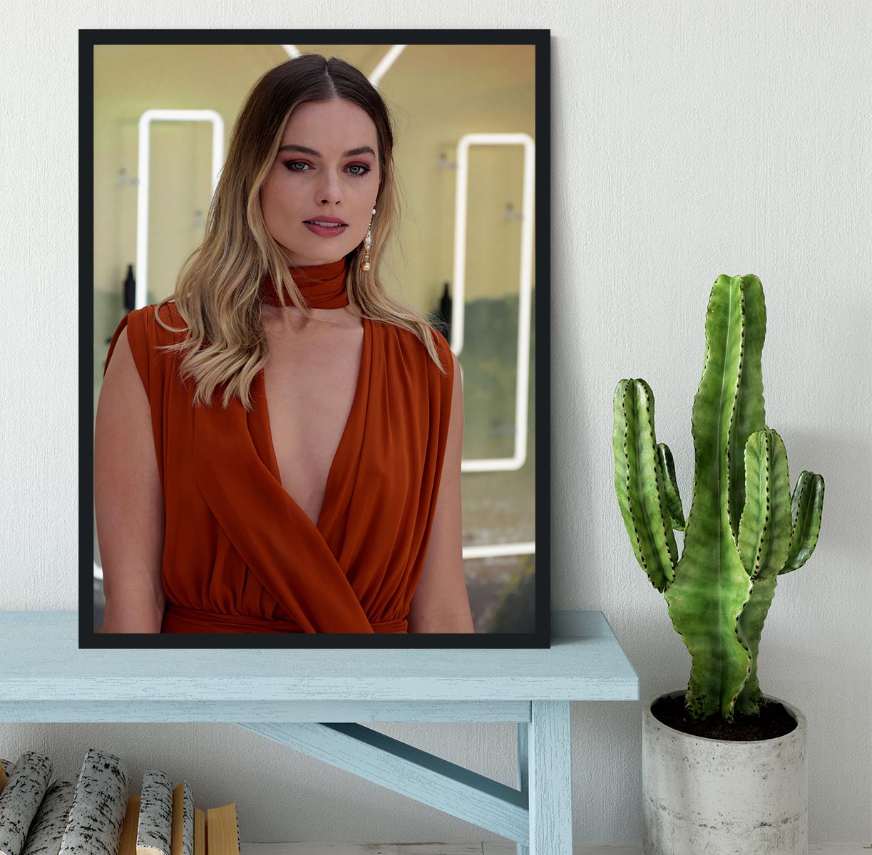 Margot Robbie Once Upon A Time In Hollywood Premiere London Framed Print - Canvas Art Rocks - 2