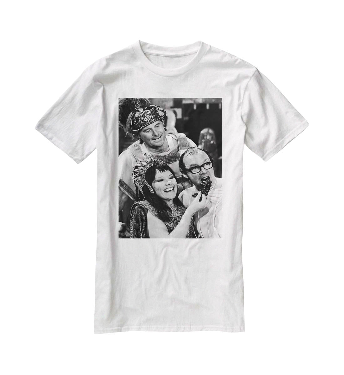 Morecambe and Wise with Glenda Jackson T-Shirt - Canvas Art Rocks - 5