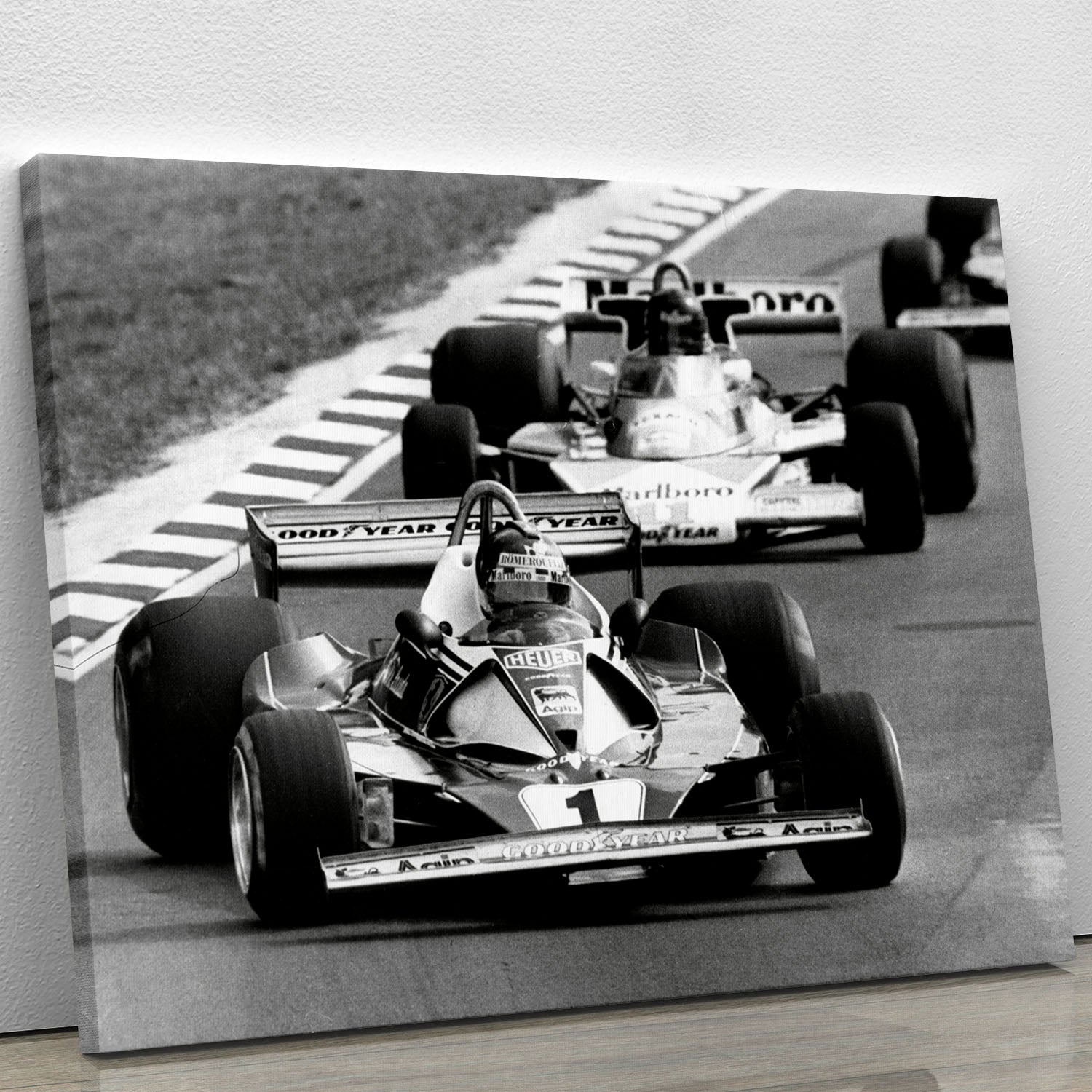 Niki Lauda leads James Hunt in the British Grand Prix 1976 Canvas Print or Poster - Canvas Art Rocks - 1