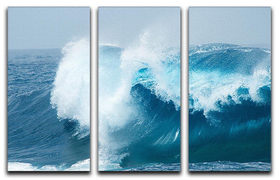 Ocean waves breaking natural 3 Split Panel Canvas Print - Canvas Art Rocks - 1