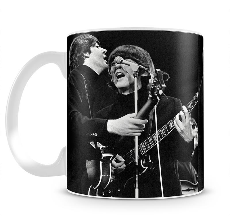 Paul McCartney and George Harrison on stage Mug - Canvas Art Rocks - 2