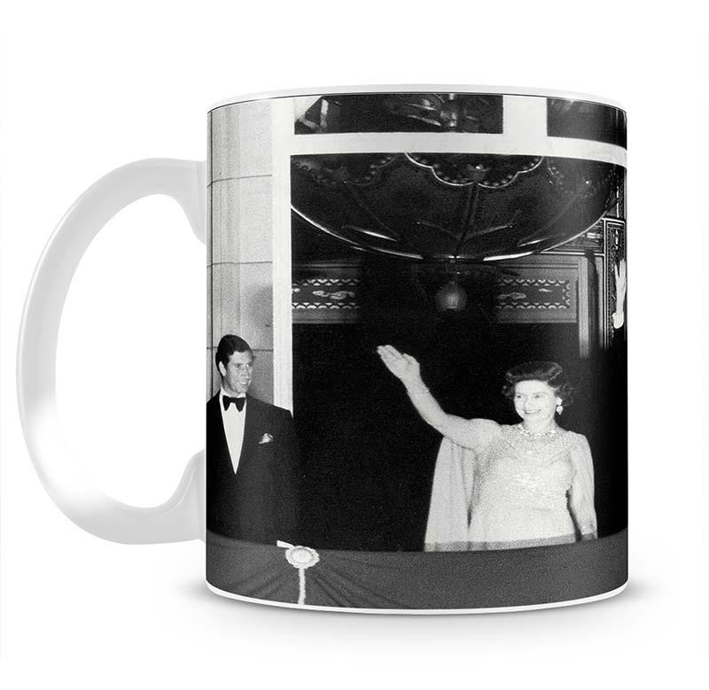 Prince Charles with family during Silver Jubilee fireworks Mug - Canvas Art Rocks - 2