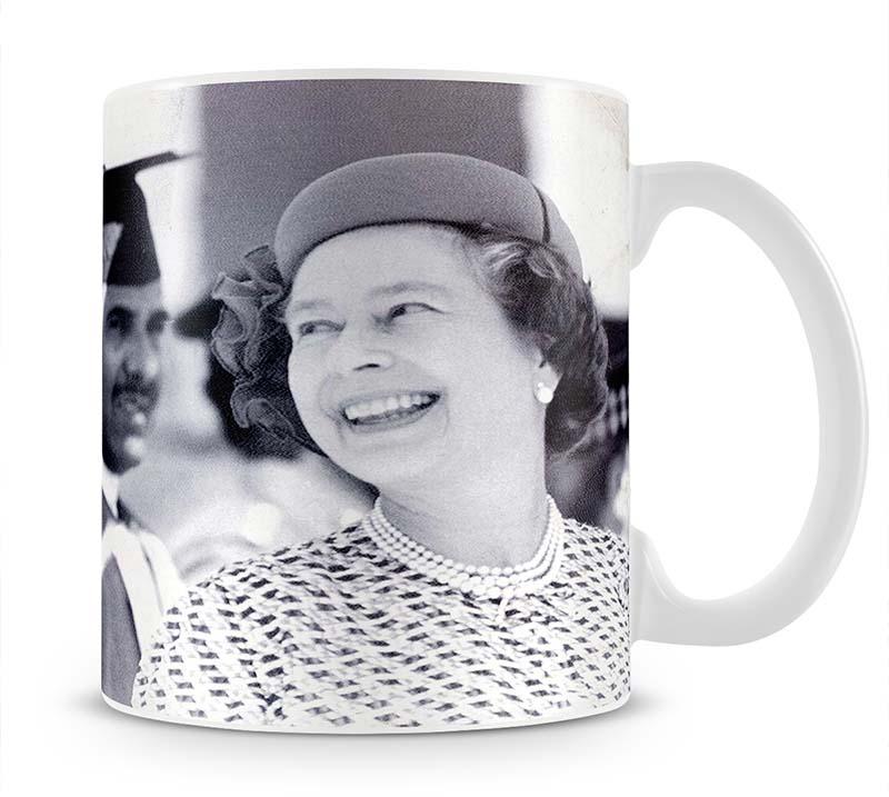 Queen Elizabeth II laughing during her tour of India Mug - Canvas Art Rocks - 1