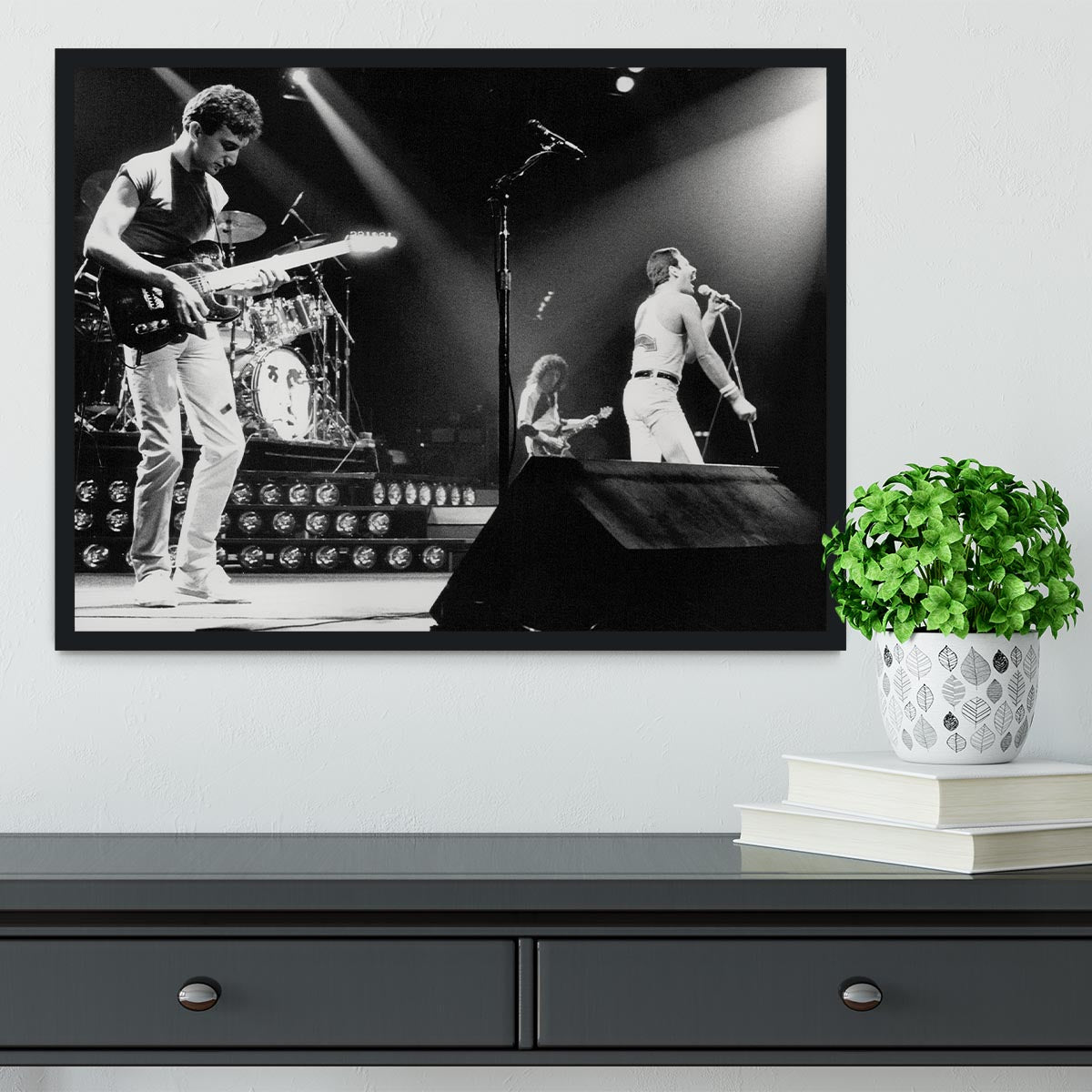 Queen Live On Stage Framed Print - Canvas Art Rocks - 2