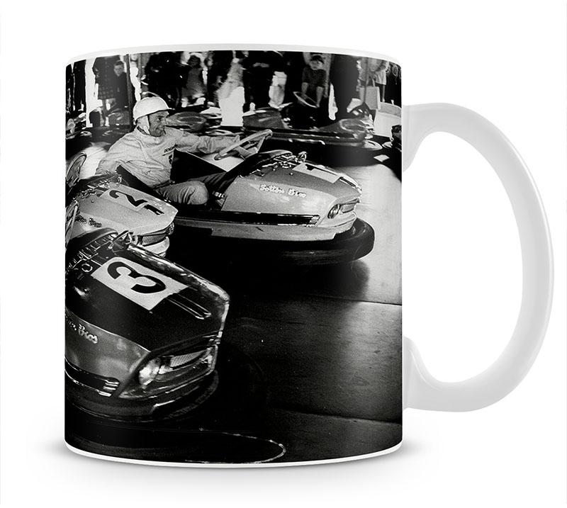 Racing drivers on the dodgems Mug - Canvas Art Rocks - 1