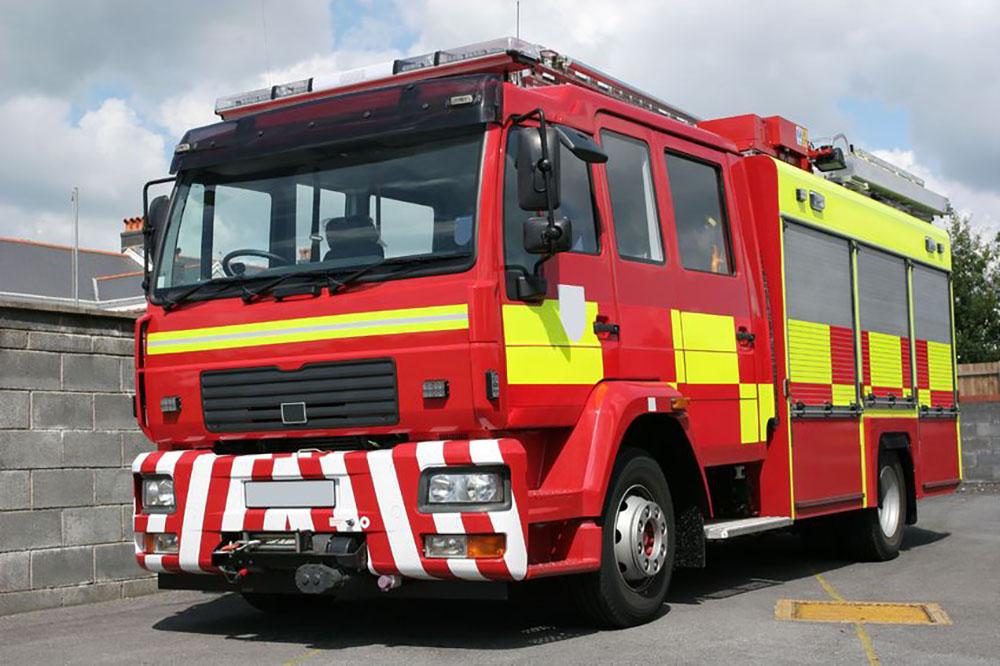 Red British fire engine Wall Mural Wallpaper - Canvas Art Rocks - 1