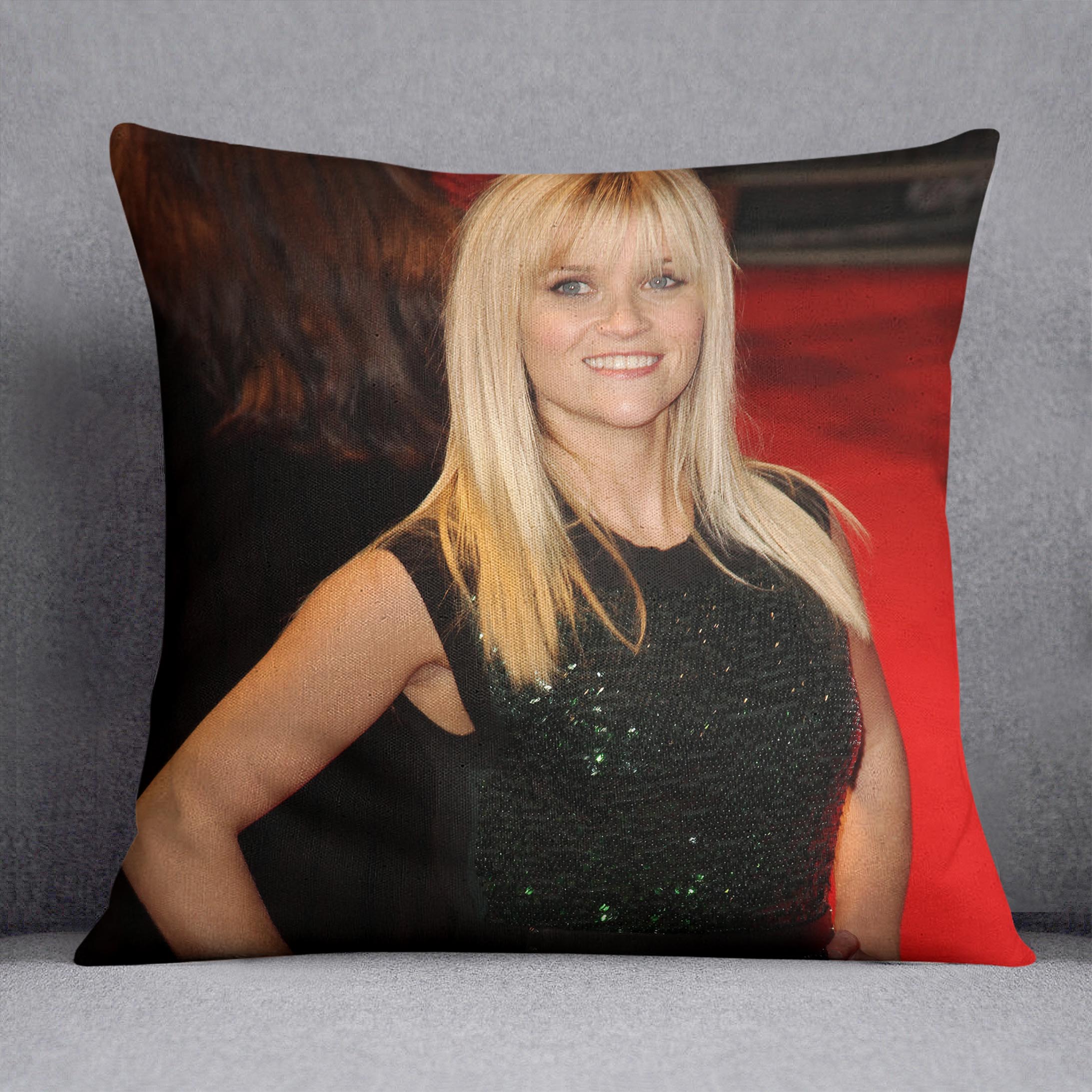 Reese Witherspoon Red Carpet Cushion