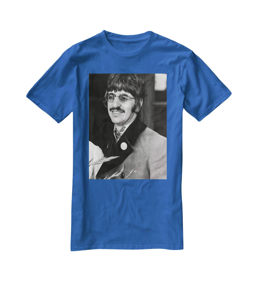 Ringo Starr of The Beatles in 1967 T-Shirt - Canvas Art Rocks - 2