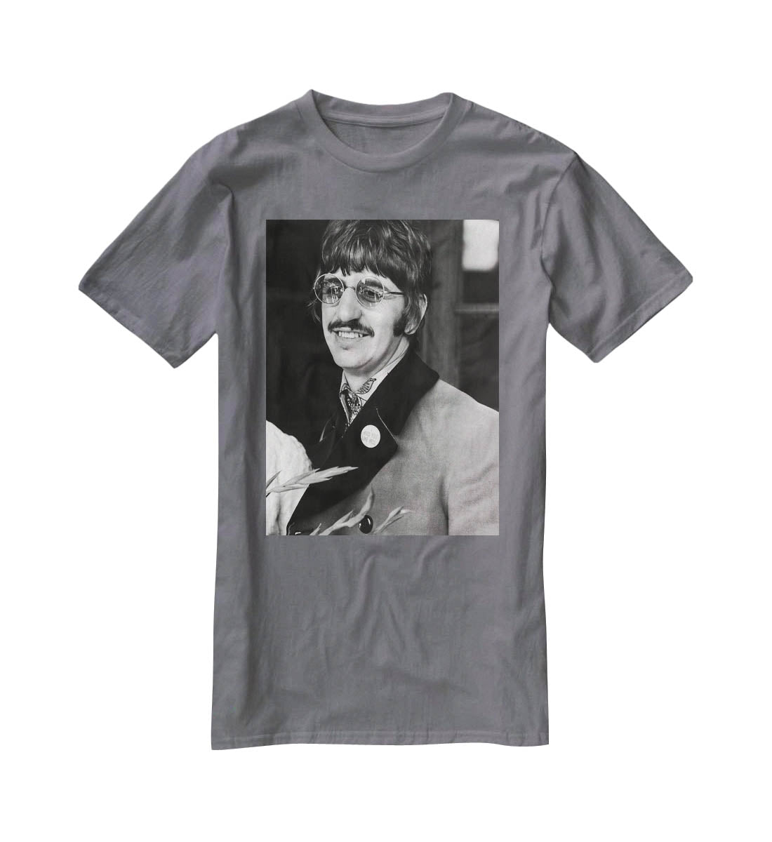Ringo Starr of The Beatles in 1967 T-Shirt - Canvas Art Rocks - 3