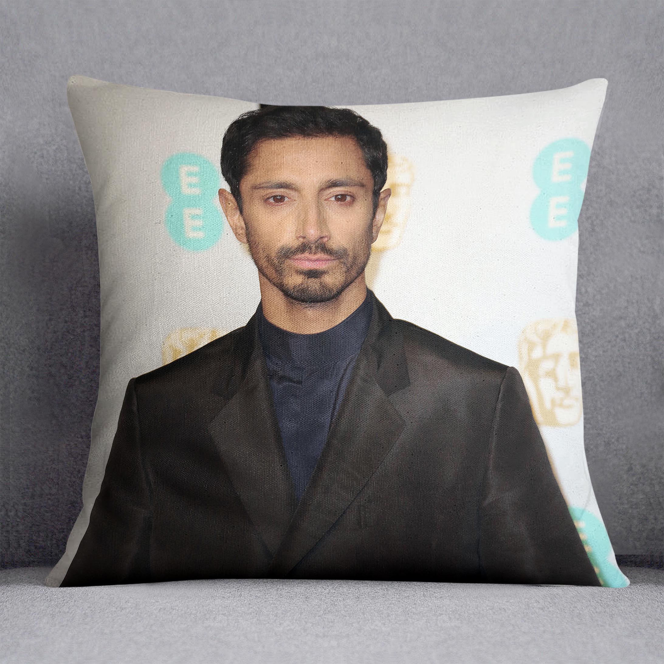 Riz Ahmed at the BAFTAs Cushion