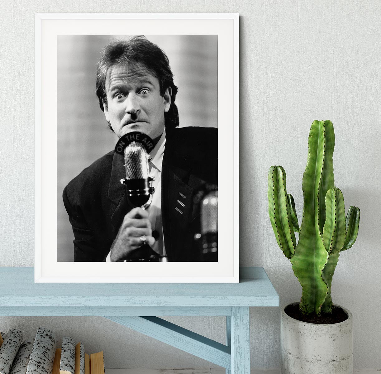 Robin Williams at the microphone Framed Print - Canvas Art Rocks - 5