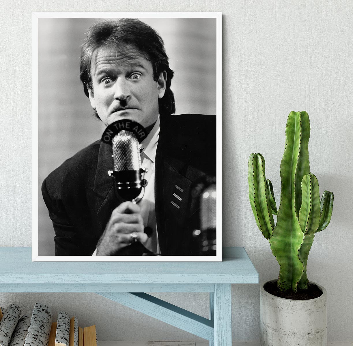Robin Williams at the microphone Framed Print - Canvas Art Rocks -6